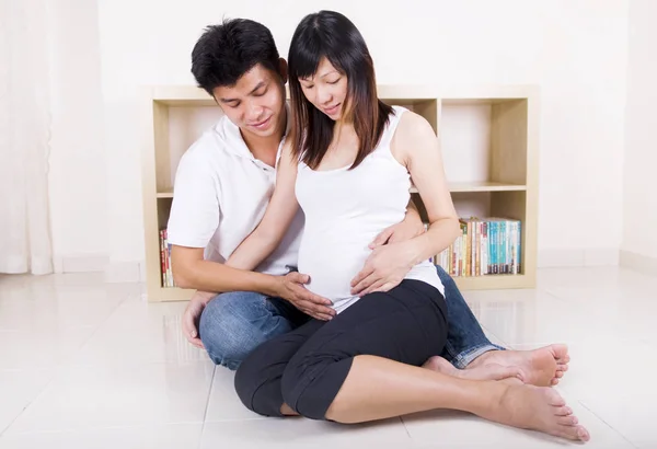 Esposo Esposa Embarazada Meses —  Fotos de Stock