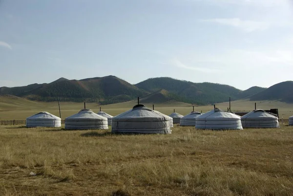 Юрточный Лагерь Монголии — стоковое фото