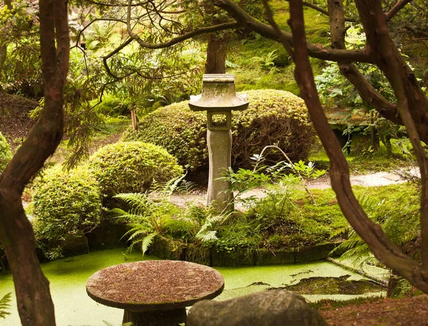 Monument Pierre Dans Jardin Japonais — Photo