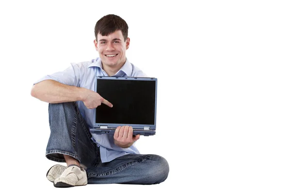 Молодий Привабливий Чоловік Вказує Пальцем Монітор Ноутбука Ізольовані Білому Фоні — стокове фото