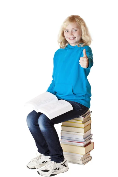 Blonde Pretty Young Schoolgirl Sits Stack Books Holds Her Thumbs — ストック写真