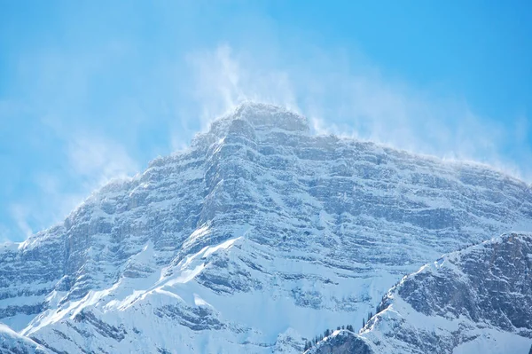 Nieve Soplando Las Crestas Superiores Del Monte Rundle Parque Nacional — Foto de Stock