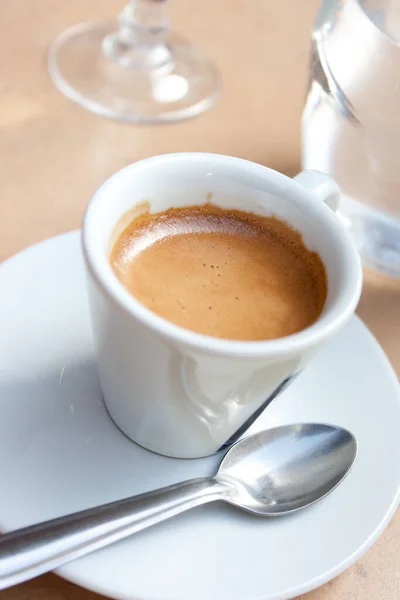Białe Filiżanka Kawy Espresso Szklankę Wody — Zdjęcie stockowe
