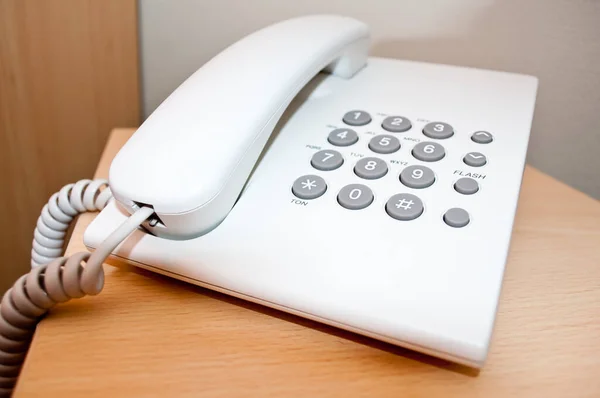 Téléphone Blanc Sur Bureau — Photo