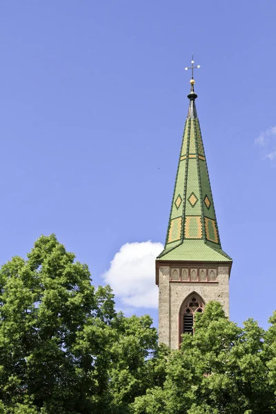 Kirchturm Mit Mosaikdach — Stockfoto