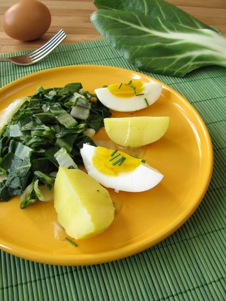 Chard Spinach Egg Potato — 图库照片