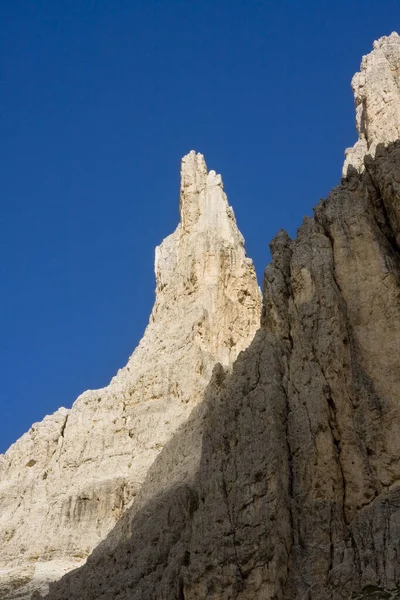 Torre Vajolet Catinaccio Com Céu Azul — Fotografia de Stock