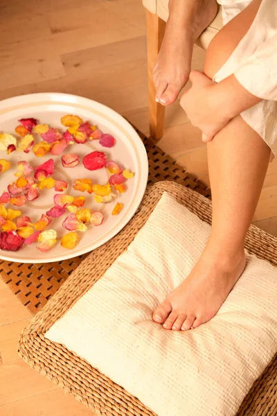 woman legs in spa salon