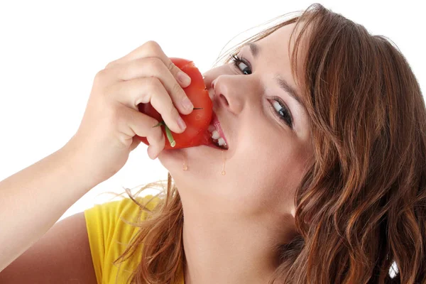 Mujer Joven Comiendo Tomate Aislado Sobre Fondo Blanco — Foto de Stock