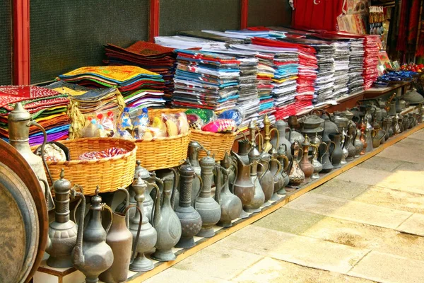 Lokale Artikel Auf Einem Straßenmarkt Istanbul Türkei — Stockfoto