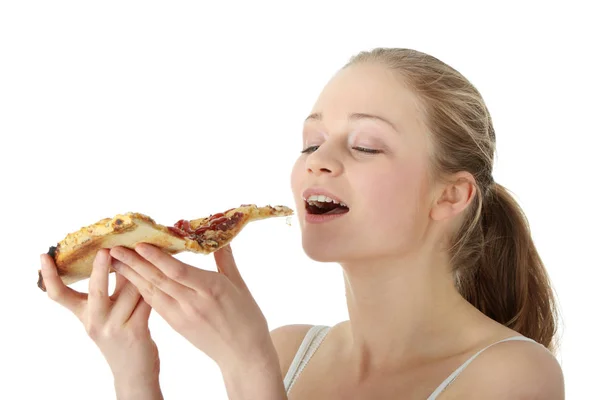 Jovem Mulher Feliz Comendo Pizza Isolado Branco — Fotografia de Stock