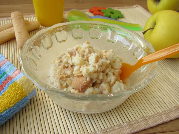 Gachas Leche Con Galletas Para Bebés — Foto de Stock