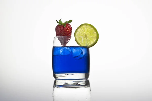 Cóctel Azul Con Limón — Foto de Stock