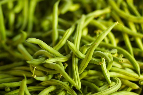 Stapel Green String Beans Boerenmarkt — Stockfoto