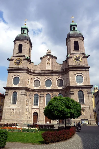 Τον Καθεδρικό Ναό Του Ίνσμπρουκ — Φωτογραφία Αρχείου