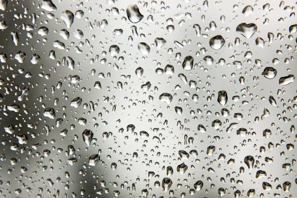 Ein Tropfen Wasser Auf Glas Von Außen — Stockfoto