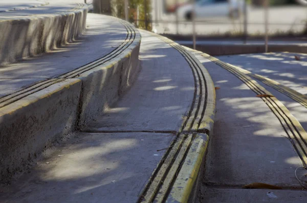 Yellow Highlighted Curved Concrete Steps Light Rail Station — Stock Photo, Image