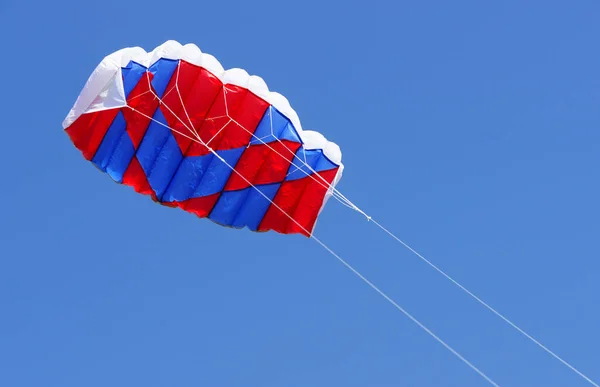 Cielo Vuelo Dragón Airfoil Cielo Azul — Foto de Stock