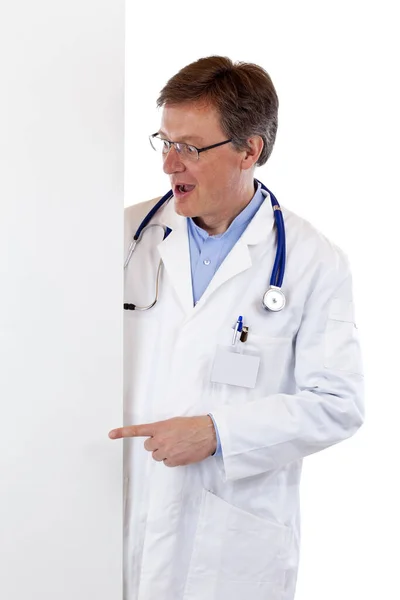 Portrait Médecin Avec Presse Papiers Stéthoscope — Photo