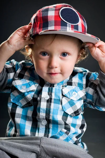 Casual Cool Young Child Hat Gray Ground — Stock Photo, Image