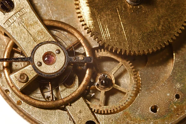 懐中時計の連動歯車のクローズ アップ — ストック写真