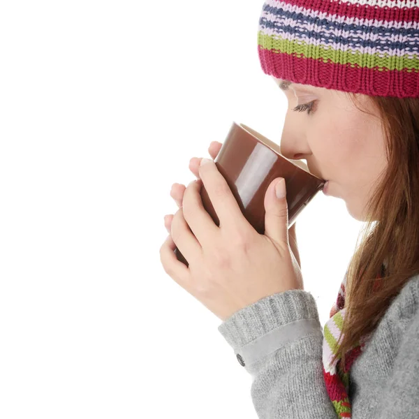 Jovem Mulher Chapéu Inverno Com Xícara Chocolate Quente Café Chá — Fotografia de Stock