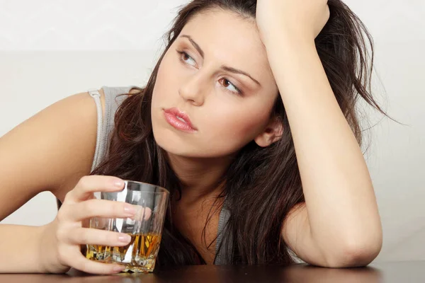 Yound Gyönyörű Depresszió Alkohol — Stock Fotó