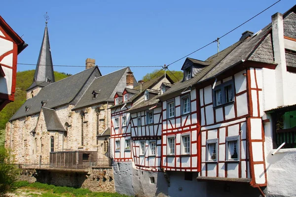 Des Églises Des Maisons Colombage Dans Monastère Eifel — Photo
