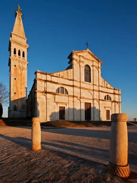 Vista Panoramica Della Vecchia Chiesa — Foto Stock