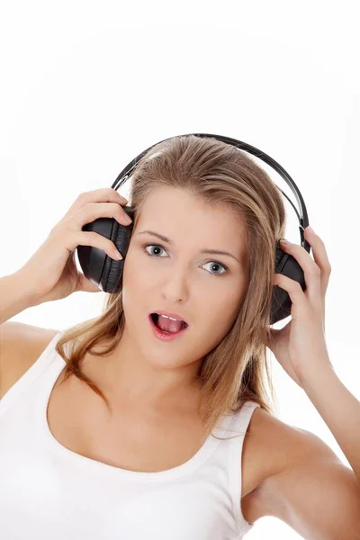 Junge Frau Mit Kopfhörern Isoliert Auf Weiß — Stockfoto