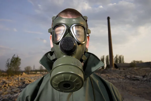 Bizar Portret Van Mens Met Gasmasker — Stockfoto