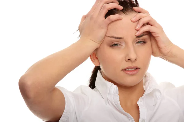Geschäftsfrau Mit Großen Kopfschmerzen Isoliert Mit Kopierraum — Stockfoto