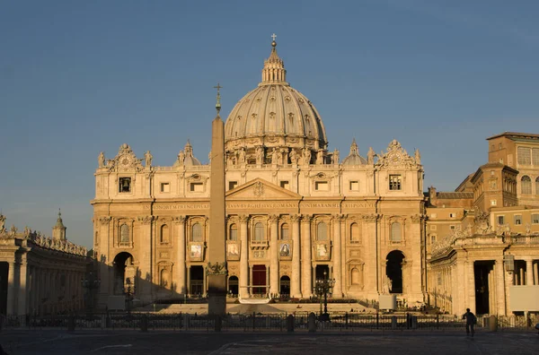 Rome Szent Péter Bazilika Reggeli Fényben — Stock Fotó