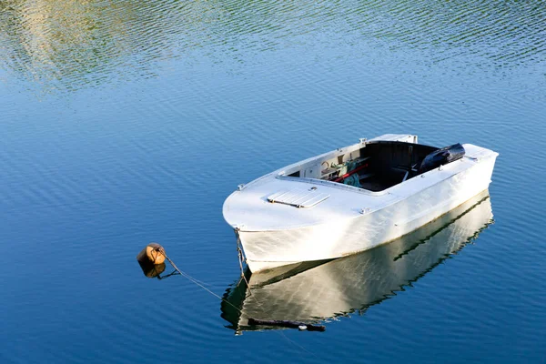 Barco Pesca Lago — Fotografia de Stock