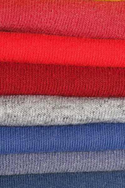 Montón Camisetas Colores Estante — Foto de Stock