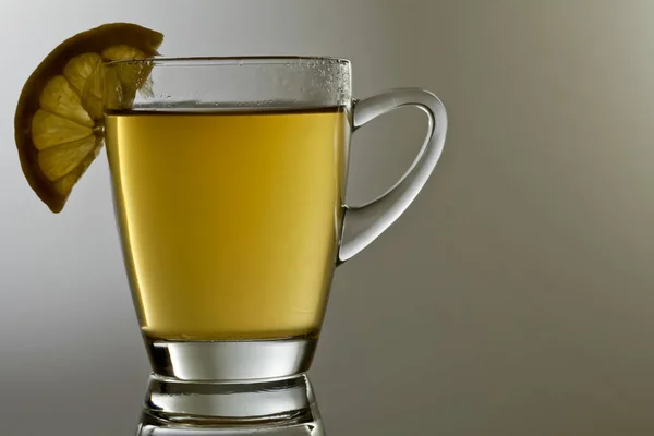 Green Tea Reflection — Stock Photo, Image