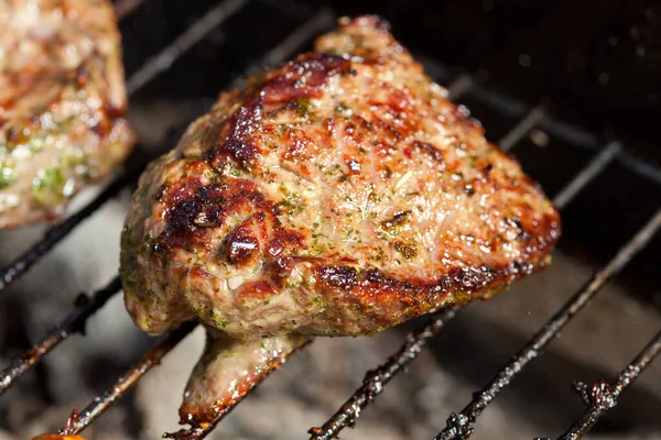 Fleisch Auf Dem Grill — Stockfoto