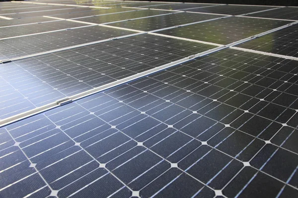 Solarenergie Stromerzeugung — Stockfoto