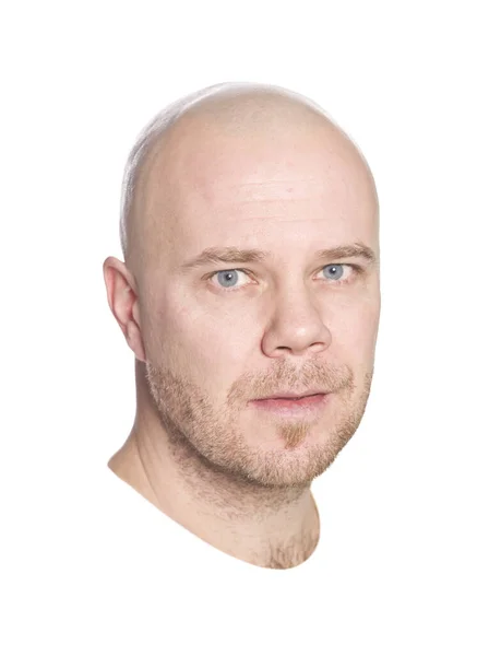 男人剃他的头被隔绝在白色背景上 — 图库照片