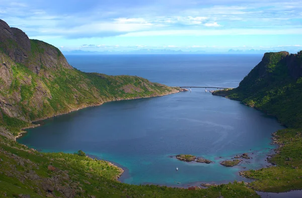 关于自然景观背景的Lofoten — 图库照片