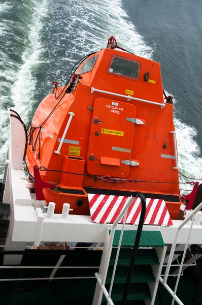 Ein Freien Fall Befindliches Rettungsboot Auf Einem Frachtschiff Das Zur — Stockfoto