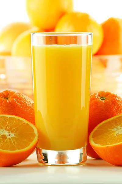 Sammansättning Med Glas Apelsinjuice Och Frukt — Stockfoto