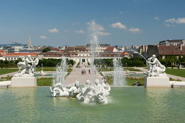 Belvedere Palacio Parque Con Estanque Fuente — Foto de Stock