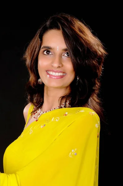 Een Portret Van Een Mooi Meisje Uit India — Stockfoto