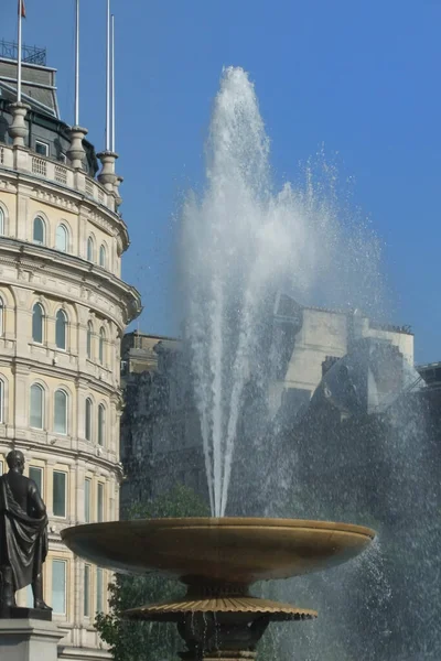 Fuente Trafalgar Square London — Foto de Stock