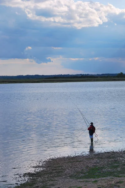 Pescatore Solitudine Sul Torrente — Foto Stock