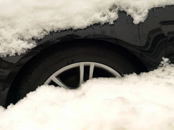 Opon Samochodowych Śniegu — Zdjęcie stockowe