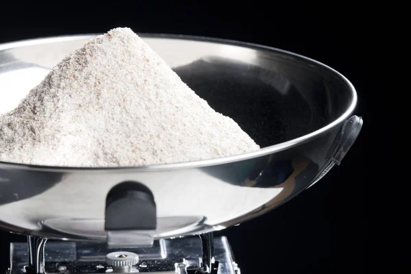 Flour Kitchen Scales — Stock Photo, Image