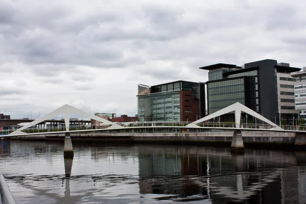 Glasgow Voetgangersbrug Van Modern Design Dicht Bij Het Financiële Centrum — Stockfoto