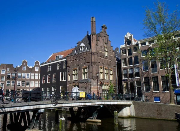 Amsterdam Canais Casas Típicas — Fotografia de Stock